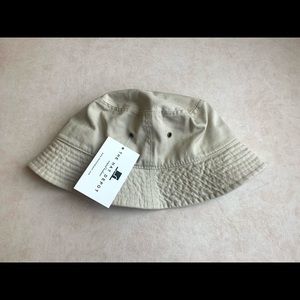 *LAST CHANCE* BRAND NEW cream bucket hat